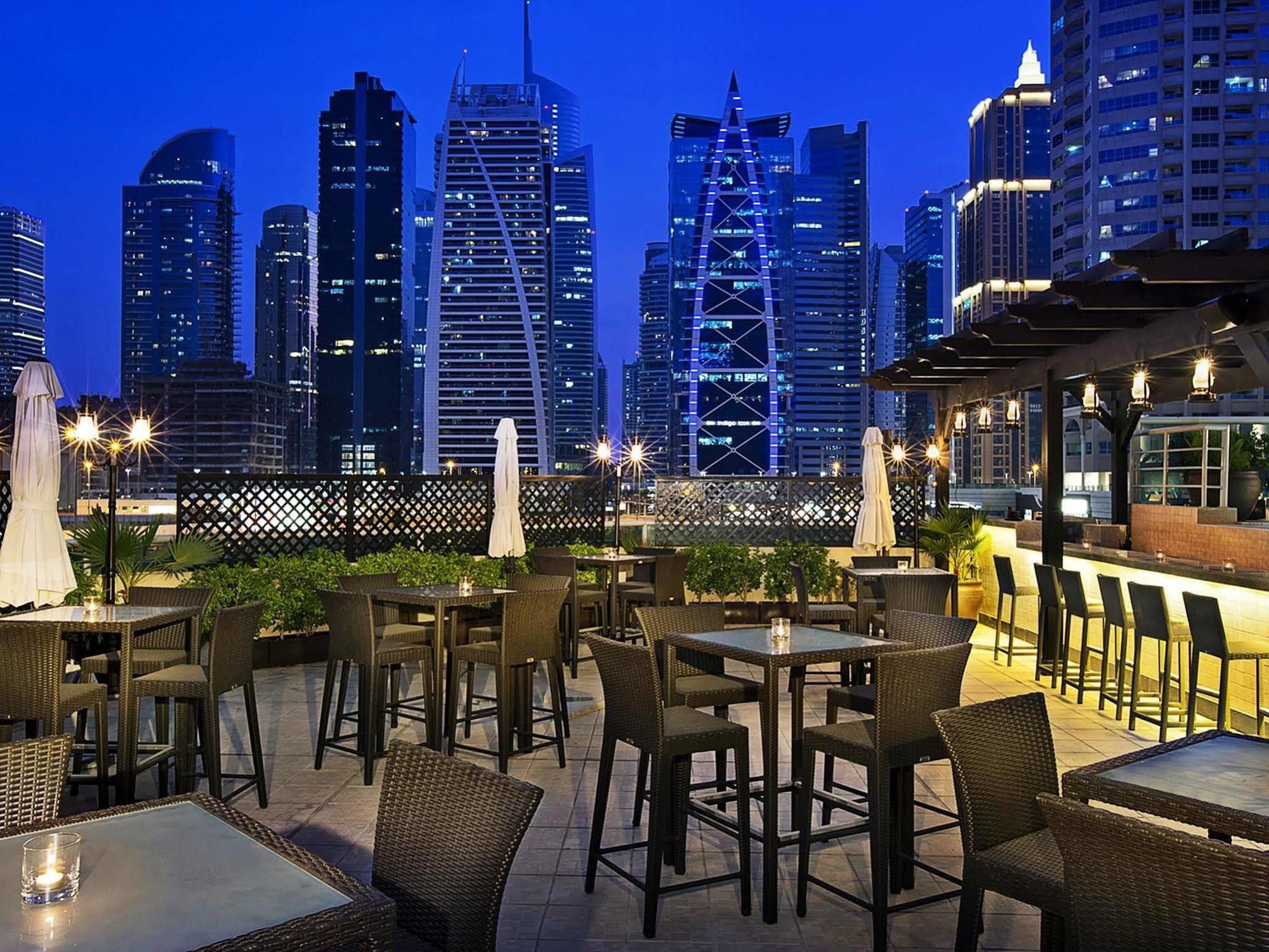 Armada Avenue Hotel Дубай Екстериор снимка