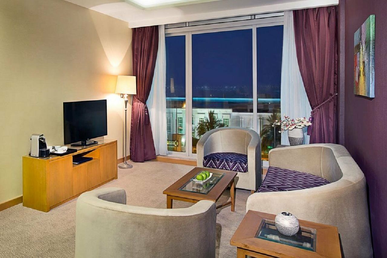 Armada Avenue Hotel Дубай Екстериор снимка